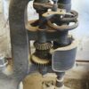Trapano antico a colonna manuale dell'800 perfettamente funzionante - immagine 2